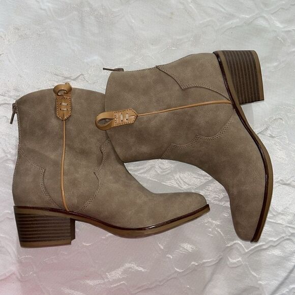 Mia Ivory Nude Ankle Boots(Size 6) - Picture 3 of 7